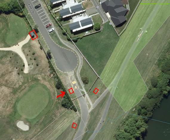 Aerial view of a golf course

Description automatically generated